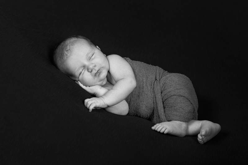 Soren's Newborn Photo Session 